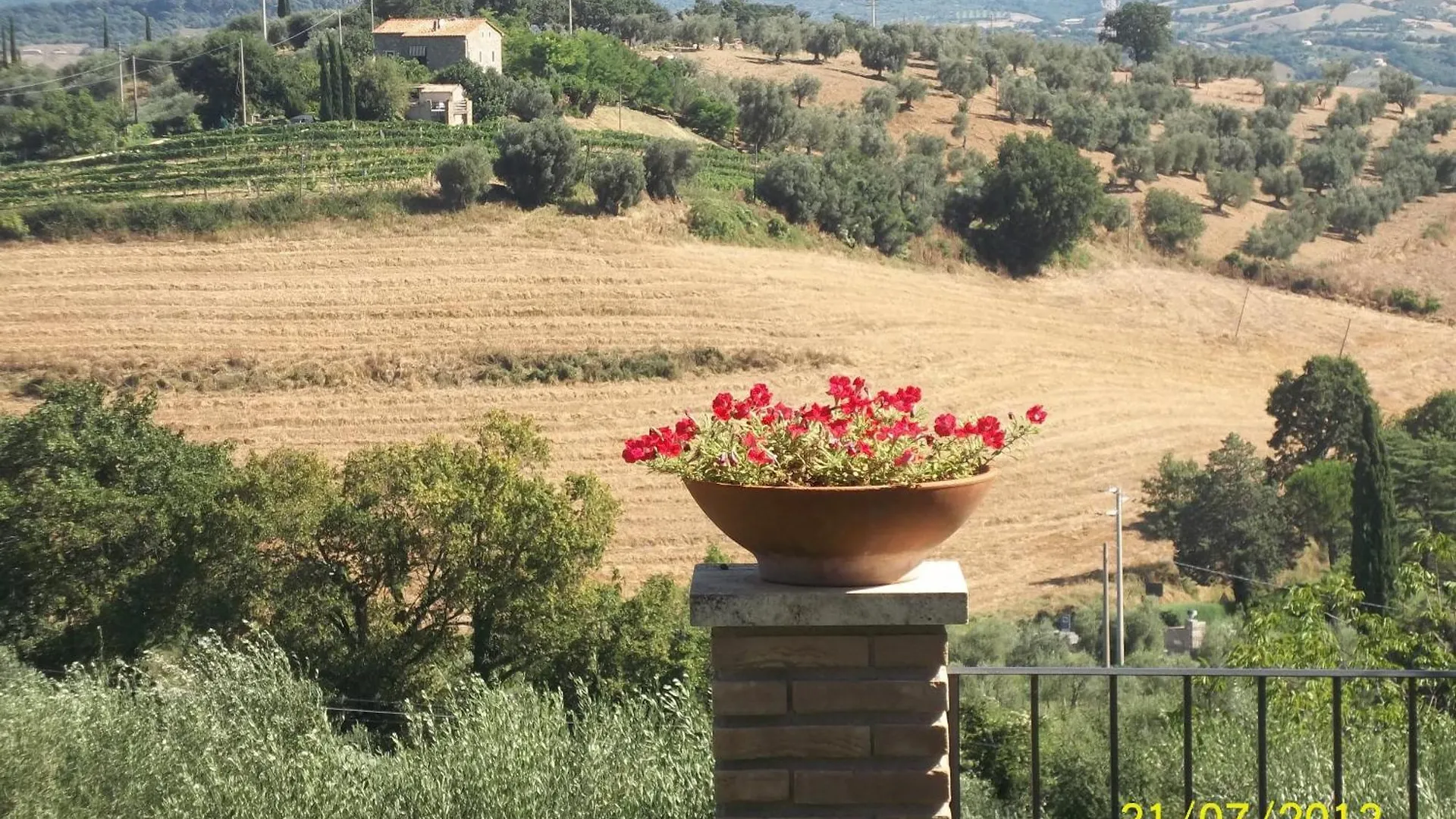 ベッド・アンド・ブレックファスト B&B La Piaggia モンテメラノ イタリア